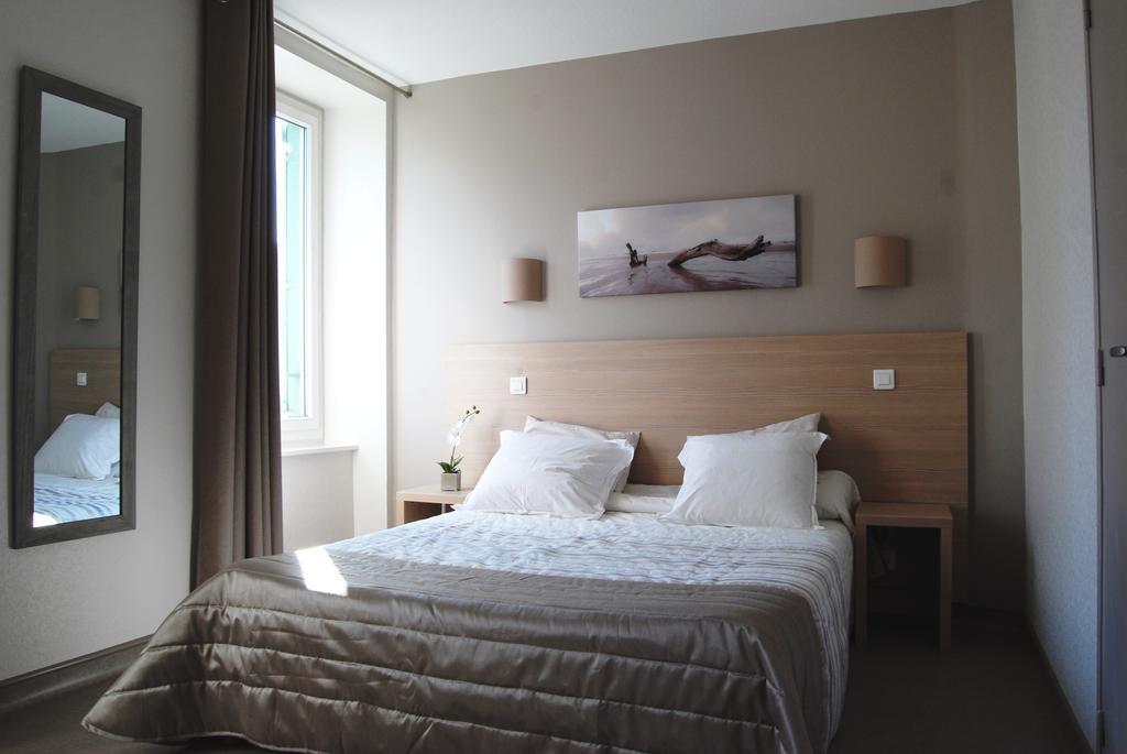 Logis Hotel Restaurant Du Midi - Rodez Centre Kültér fotó