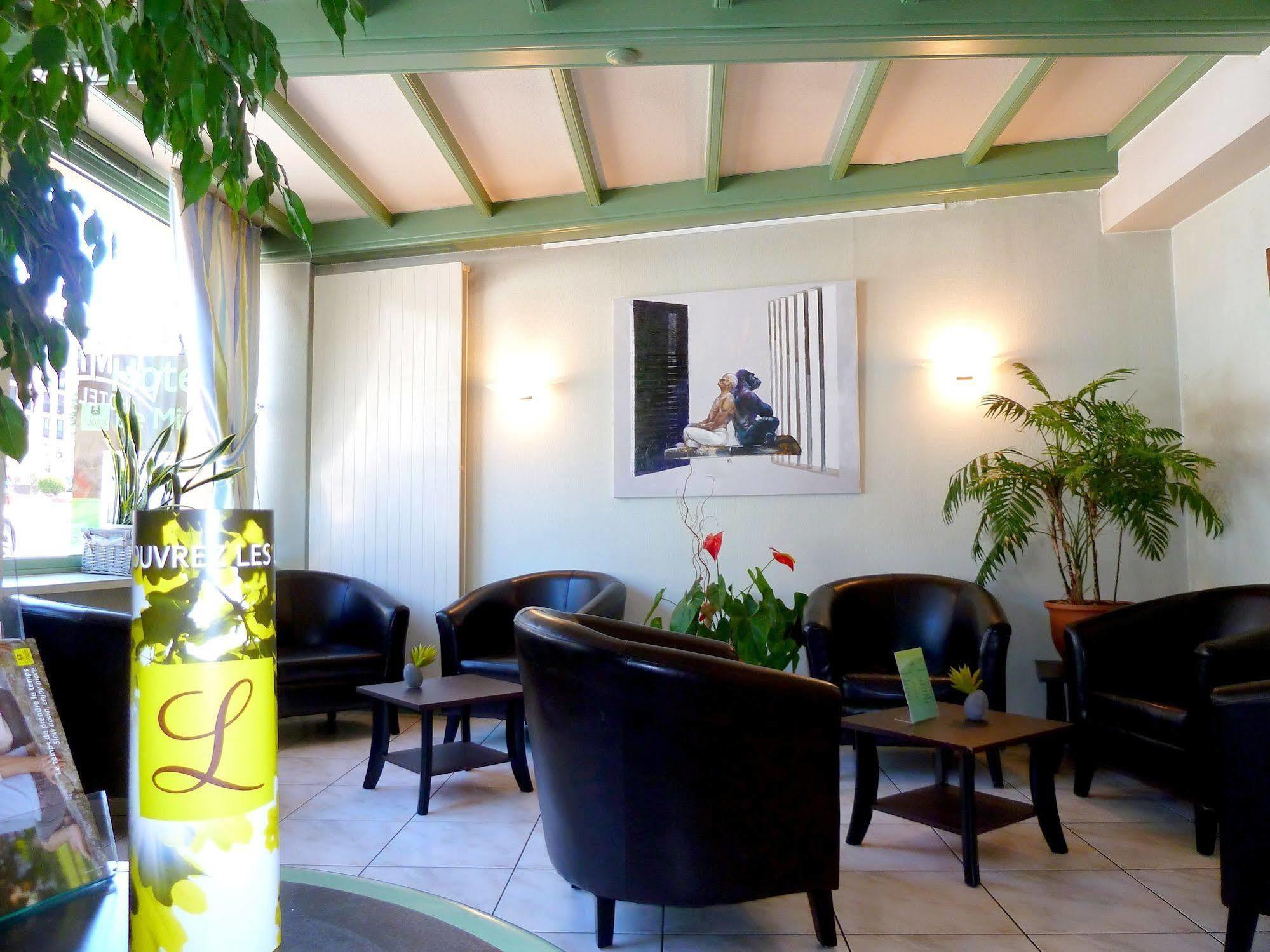 Logis Hotel Restaurant Du Midi - Rodez Centre Kültér fotó